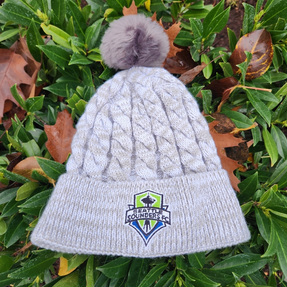 New Era Gray Knit Beanie with Pom